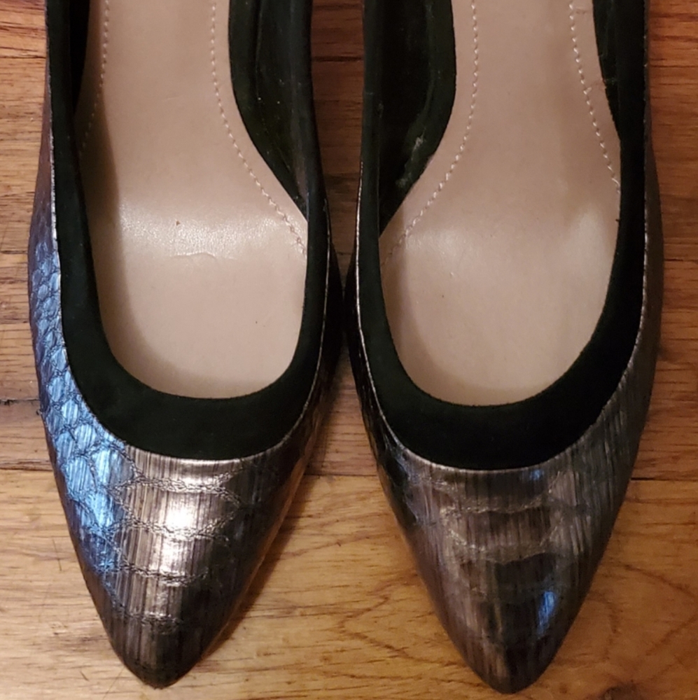 NEW Vince Camuto Silver Stilettos Size: 9